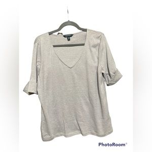Grey elbow length t shirt